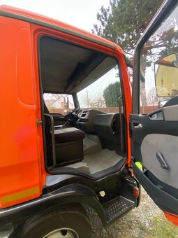 Hákový nosič kontejnerů Man TGL 10.180 - 10