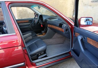 BMW 735i A - 10