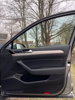 2018 Volkswagen Passat 4MOTION 2.0 TDI 140kW - 10