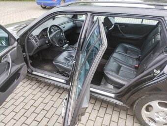 Mercedes W210 E 320 CDI Avantgarde - 10