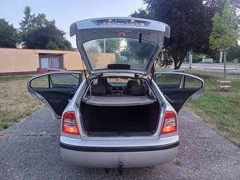 Škoda octavia 1.9tdi 81kw r.2004 nová stk 2027 - 10
