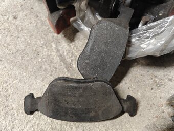 Alfa Romeo 156 brzdy - 10