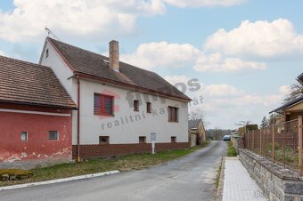 Prodej rodinného domu s pozemkem - 10