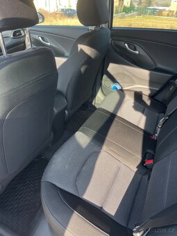 Hyundai i30 kombi - 10