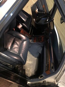 Mercedes W126 1990 300 SE - 10