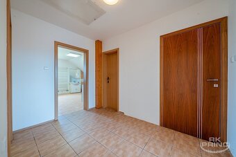 Rodinný dům 5+1 na pozemku 1.005 m2 Poříčany, okr. Kolín. - 10