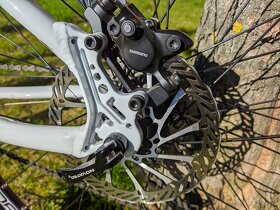 Horské kolo 27,5 Force Bellona vel. 16 - 10