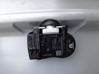 Alfa Romeo Stelvio zimna sada kol R19 - 10