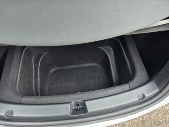 Tesla Model Y Performance výhodné nabíjení - 10