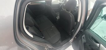 VOLKSWAGEN GOLF VI 1.6MPI 75 KW KLIMA NOVÁ STK - 10
