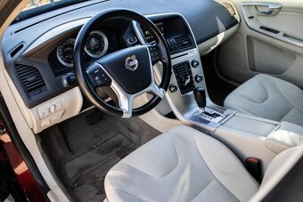 Volvo XC60 2.4D Momentum, 120kW (2011) - 10