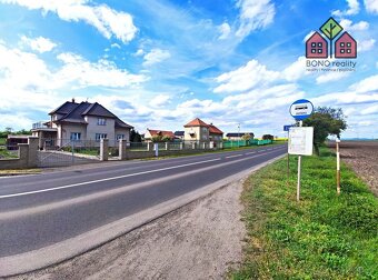 Rodinný dům se zahradou, 4+2 (5+1), pozemek 2565 m2, přístav - 10