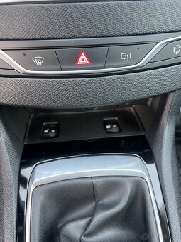 Peugeot 308 - 10
