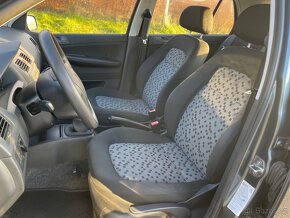 Škoda Fabia 1.2 Sound systém 56141km - 10