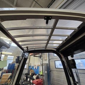 Nissan aku 1600kg třikolový - 10