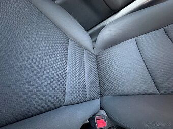 Honda Civic 1.6 VTEC - 10