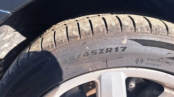 ALU KOLA R17 MERCEDES, LETNÍ PNEU TOP STAV - 10