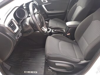 2022_KIA Ceed combi 1.5 turbo_1.maj.SR_237.000Kč netto_ - 10