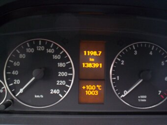 Mercedes A160 i Blue efficiency - 10