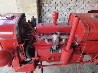 Mccormick Farmall FU 235 - 10