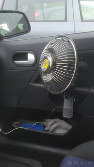 Oscilující ventilátor na 12V - skvělý do auta - 10