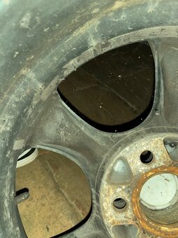 Alu kola DEZENT s prémiovými zimními pneu - 10