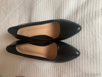 Dámské elegantní lodičky - 10