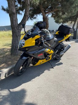 Suzuki GSX-R 1000 K8 - 10