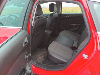 Opel Astra J, 1.4 turbo, TAŽNÉ, 81tis km, VÝBORNÝ STAV - 10