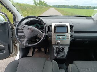 Toyota Verso - 10