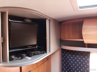 KARAVAN Burstner 460 - TOP STAV - 1. majitel - 10