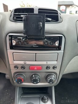 Alfa 147 JTDm 88kW - 10