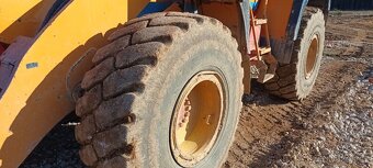 Kolový nakladač  Komatsu WA 320-6 - 10