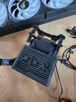 ASUS ROG Ryujin III 360 ARGB Extreme AIO CPU chladič - 10