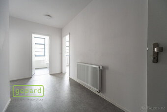 Exklusivní byt v industriálním stylu 2+kk, 62,4m2, zahrada 8 - 10