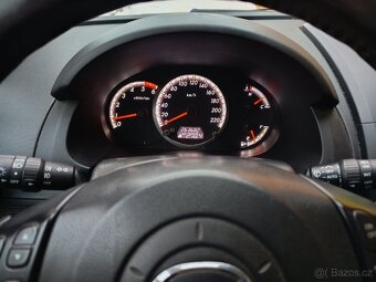 Mazda 5 GTA NAVI ,7 míst - 10