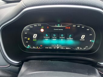 Prodám MG EHS 1,5 PHEV - 10