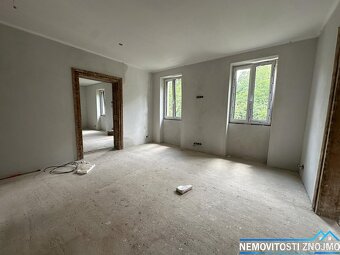 Prodej rodinného domu, 3 apartmány, 1 byt, zahrada, k.ú. Jar - 10