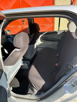 Škoda Fabia 1 – spolehlivé auto ideální na dojíždění nebo ja - 10