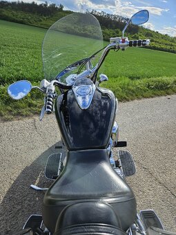 Honda VTX 1800 R - 10