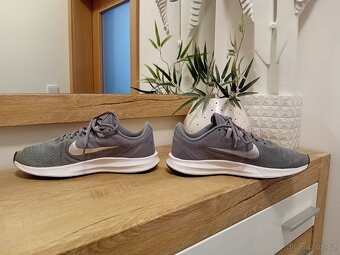 Nike dámské sportovní tenisky vel. 41 - 10