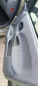 Prodám Renault Megane Break 1.6i 79kW kombi - 10
