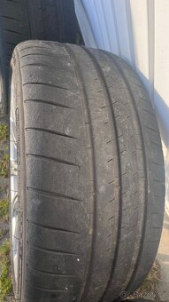 Originální disky BMW M3, s pneumatika Michelin pilot R19 - 10