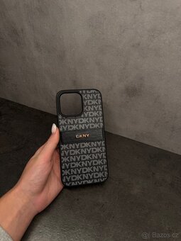 IPhone 15 pro max 256gb černý titan - 10