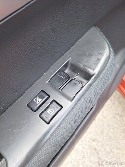 Suzuki swift 1.3 2006 - 10
