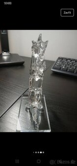 Krásný skleněný koník na podstavci - 10