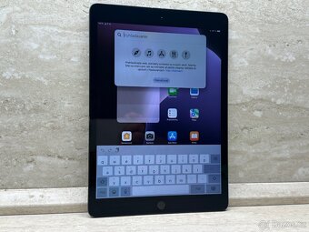 Apple iPad 8.gen 2020 32 gb Wi-Fi Space Gray - 10