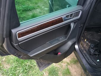 Prodám VW Touareg 7P 3.0 TDI 176kw - 10