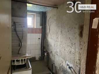 Prodej rozestavěného rodinného domu Huslenky - 10