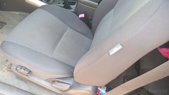 Toyota Rav 4 11/2004 2.0 vvti 4x4 tažné - 10